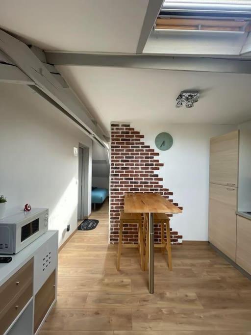 Edouard 2. Logement Complet. Charleville-Mézières Kültér fotó