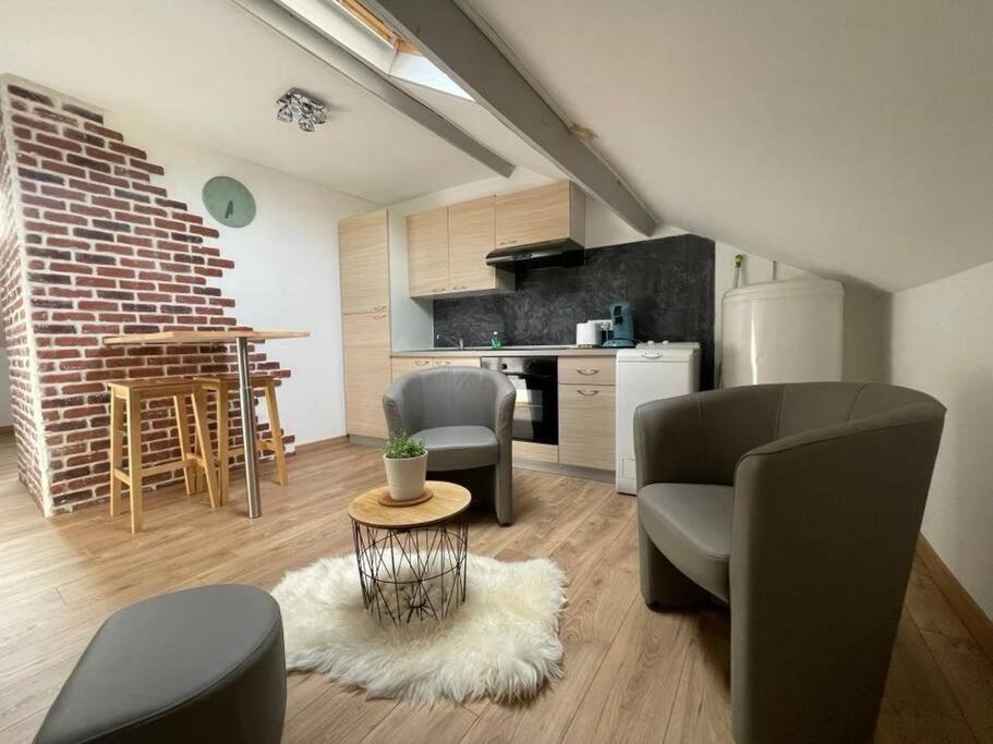 Edouard 2. Logement Complet. Charleville-Mézières Kültér fotó